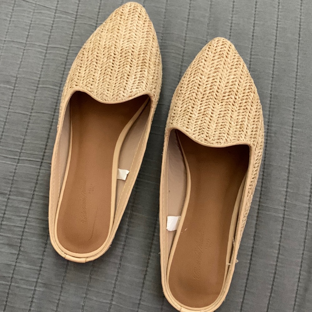 Universal thread flats